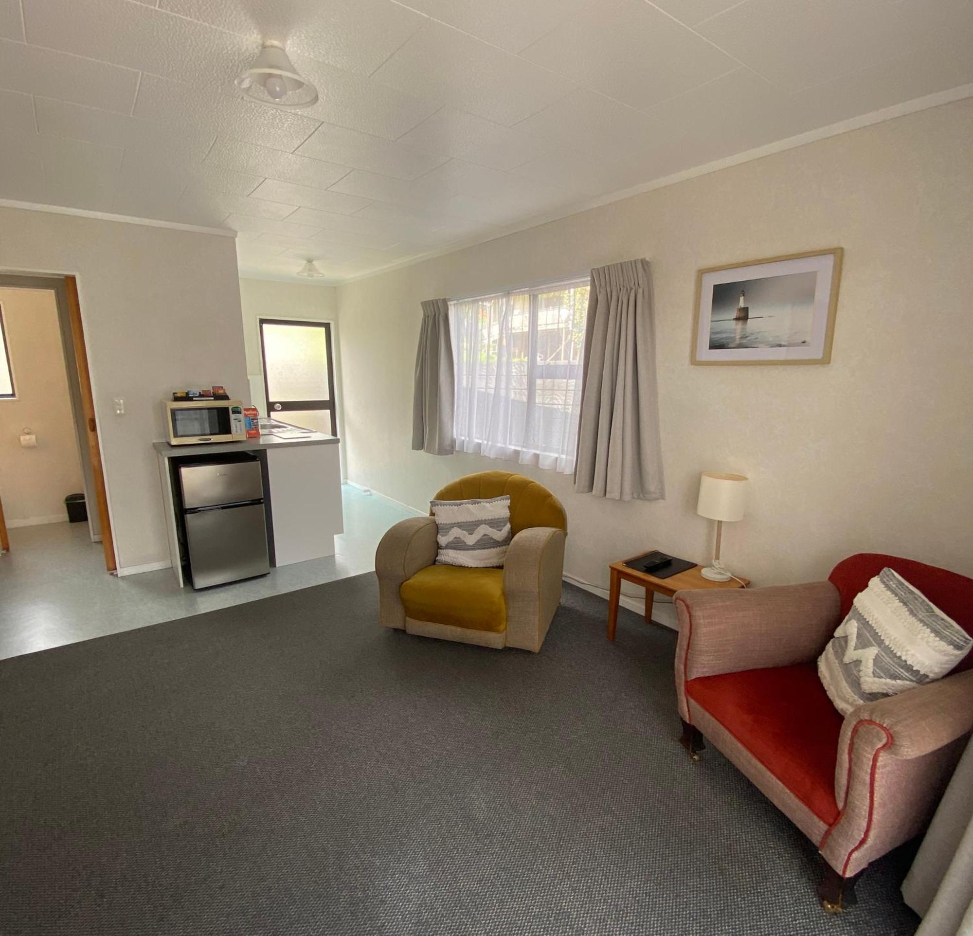 Opononi Lighthouse Motel Extérieur photo